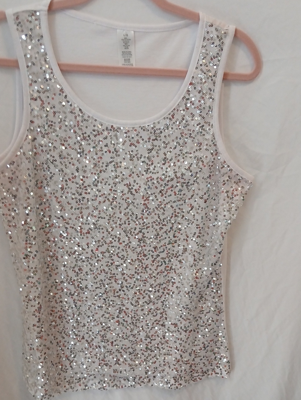 Source Unknown White Sequin Scoop Tank